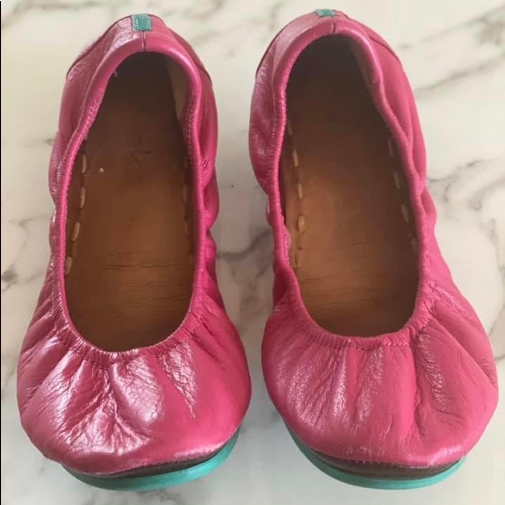 Fuchsia Tieks